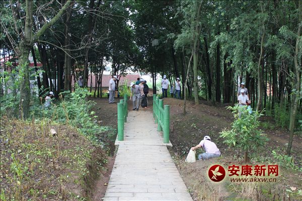 �h�־Ը�߂��e�O��&rdquo;��ɫ����&rdquo;����(zh��n)   ������ �z��.JPG